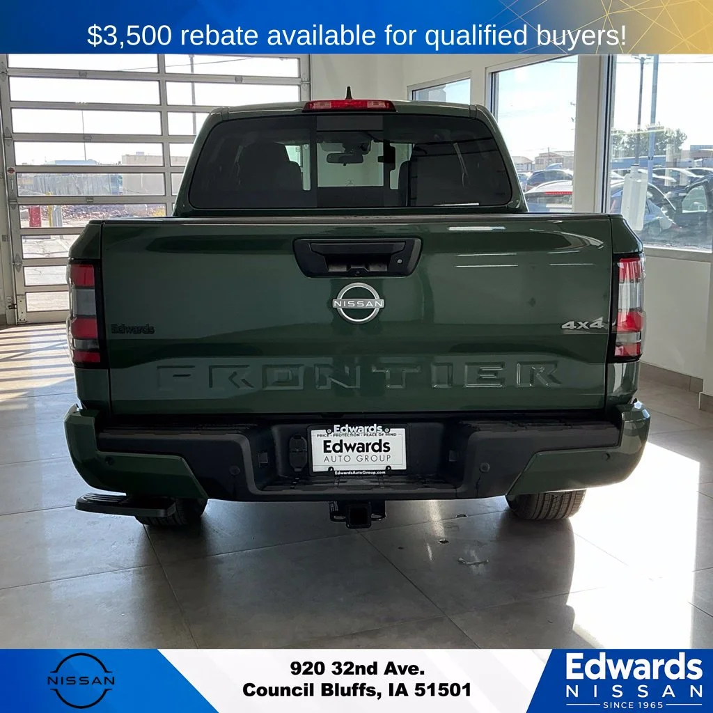 New 2027 Tactical Green Metallic Nissan Crew Cab SV image 5