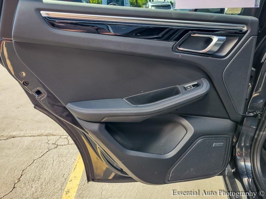 2022 PORSCHE MACAN - Image 17