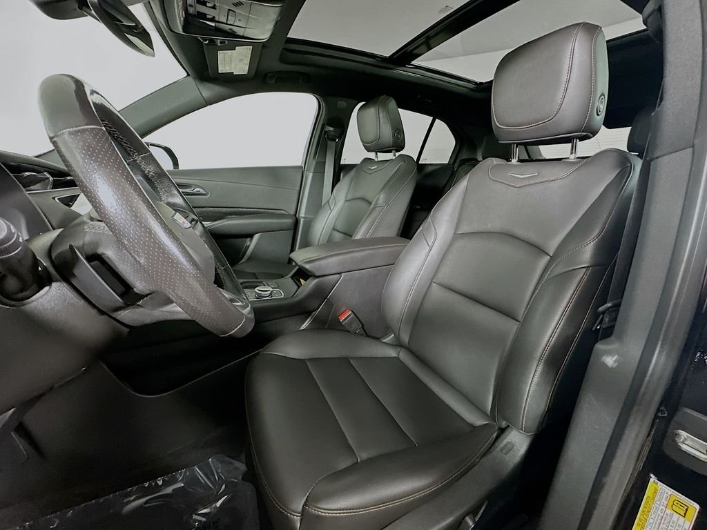 Used 2019 Stellar Black Metallic Cadillac Sport image 11