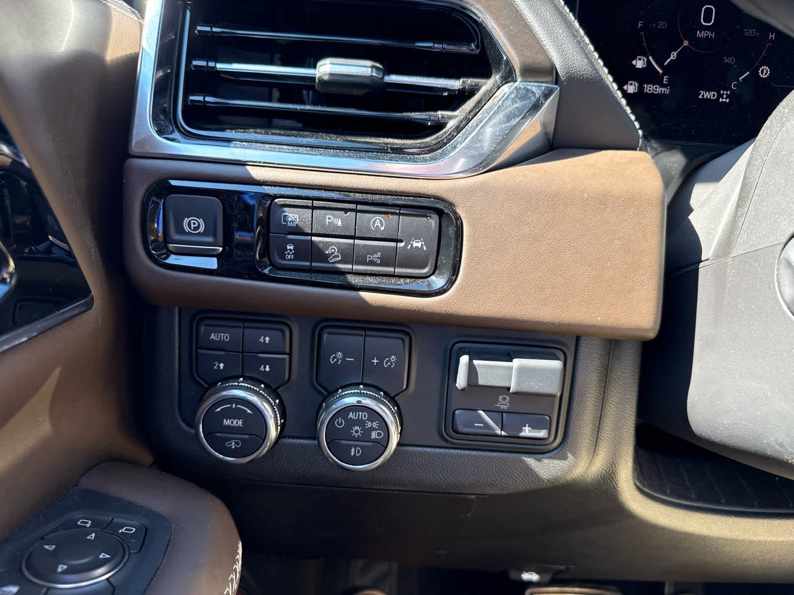 Used 2025 Sterling Metallic GMC Denali Ultimate image 15