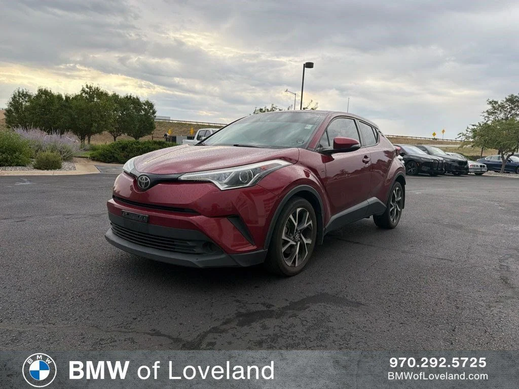 Used 2018 Red Toyota XLE image 1