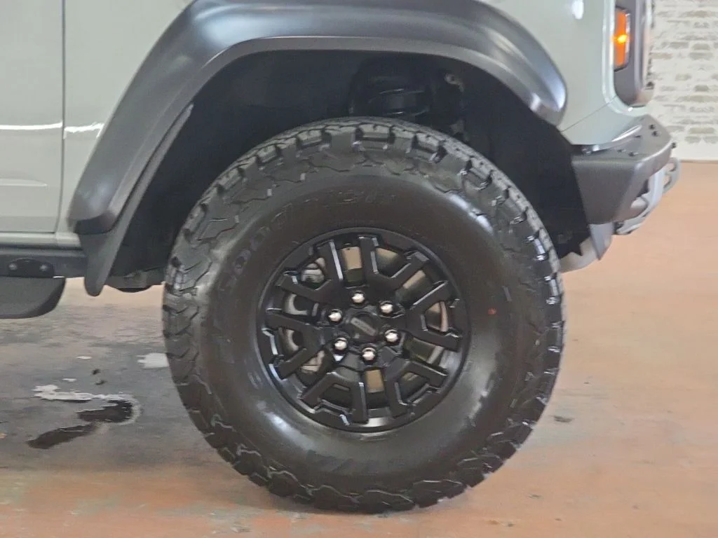 Used 2023 Gray Ford Raptor image 7