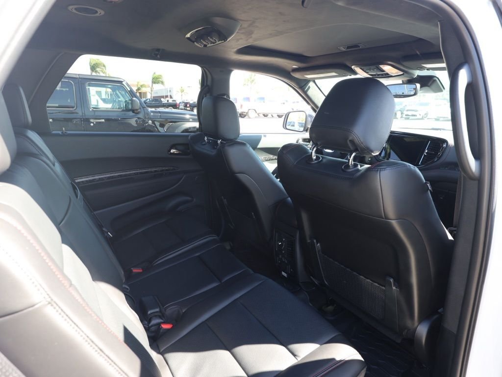 New 2026 White Knuckle Clear-Coat Exterior Paint Dodge GT Premium HEMI V8 image 16