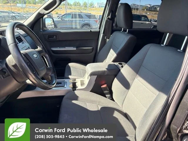 Used 2011 Black Ford XLT image 10