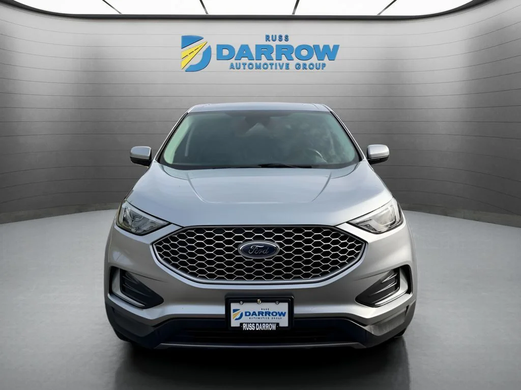 Used 2024 Silver Ford SEL image 8