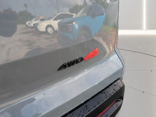 New 2026 Boulder Gray Pearl / Super Black Two-tone Nissan Rock Creek® image 9