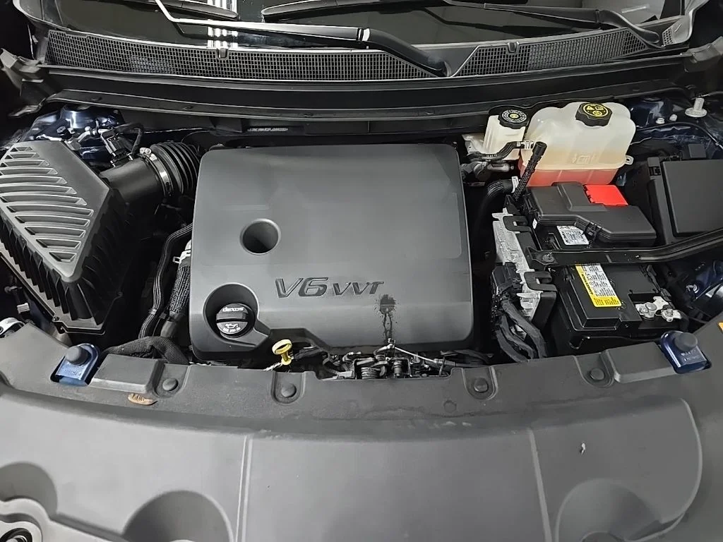 Used 2023 Blue Chevrolet LT image 12