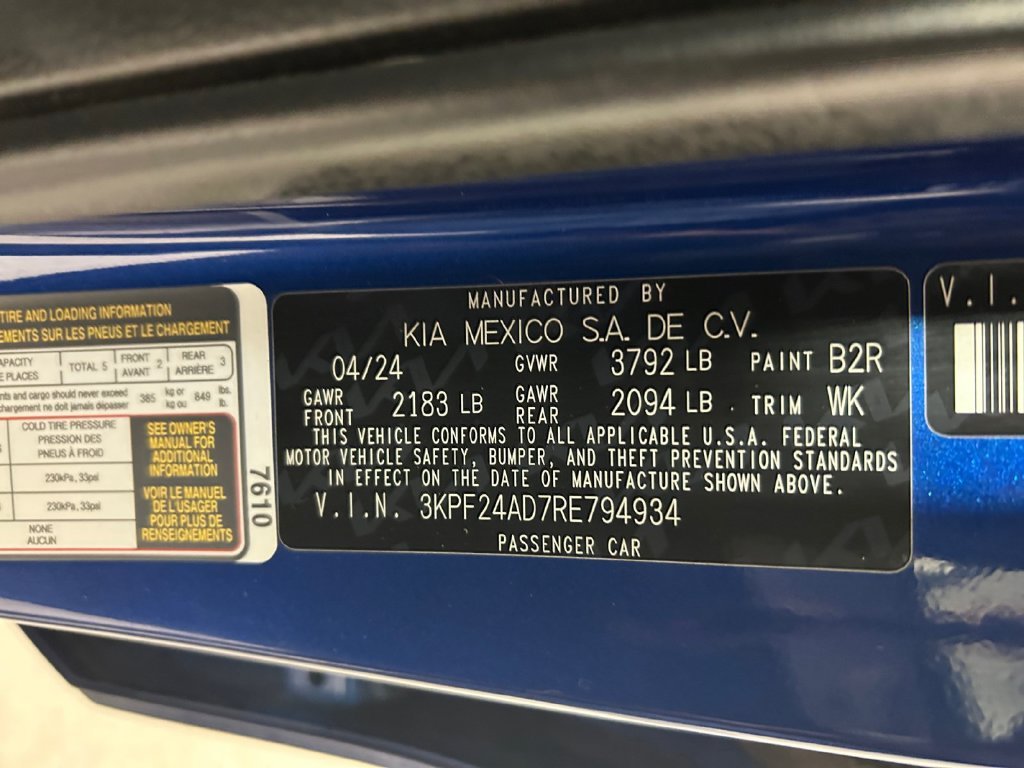 Used 2024 Blue Kia LXS image 18