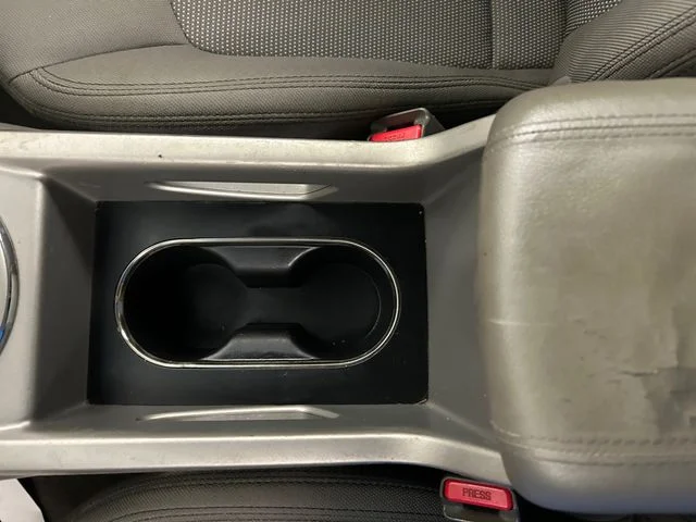 Used 2015 Silver Kia LX image 23