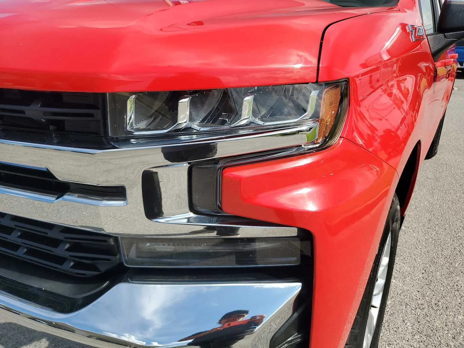 Used 2019 RED HOT Chevrolet LT image 11