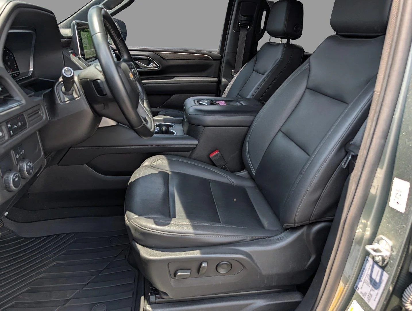 Used 2023 SILVER SAGE METALLIC Chevrolet LT image 10