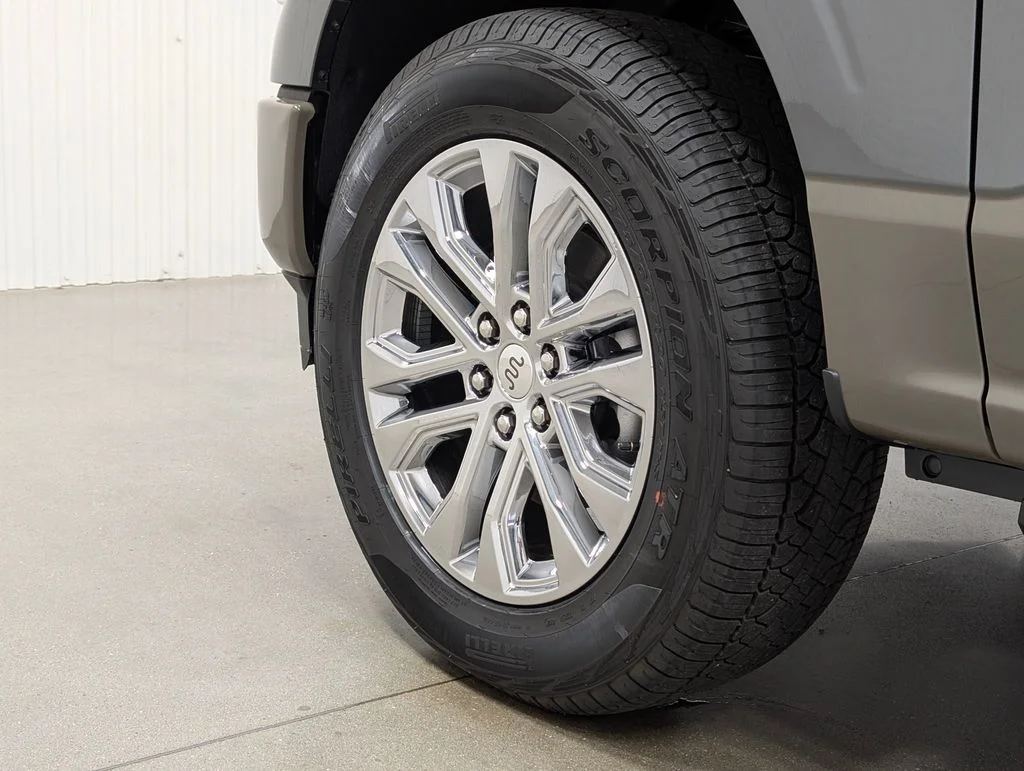 New 2026 Carbonized Gray Metallic Ford King Ranch® image 2