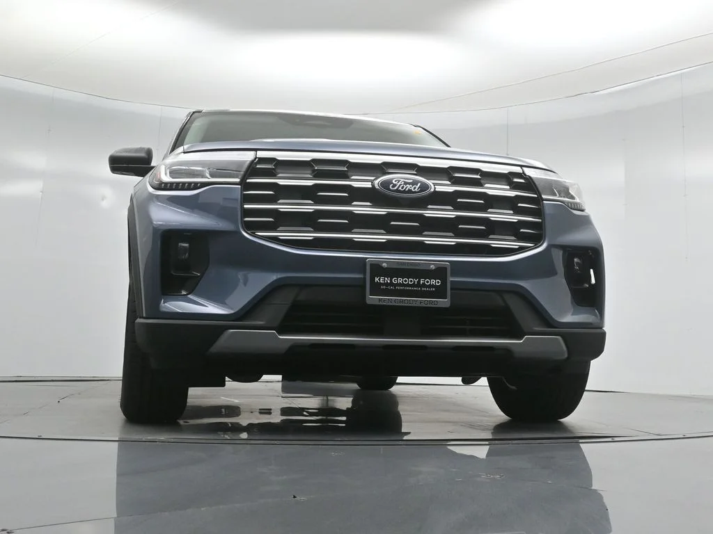 New 2026 Vapor Blue Metallic Ford Active image 44