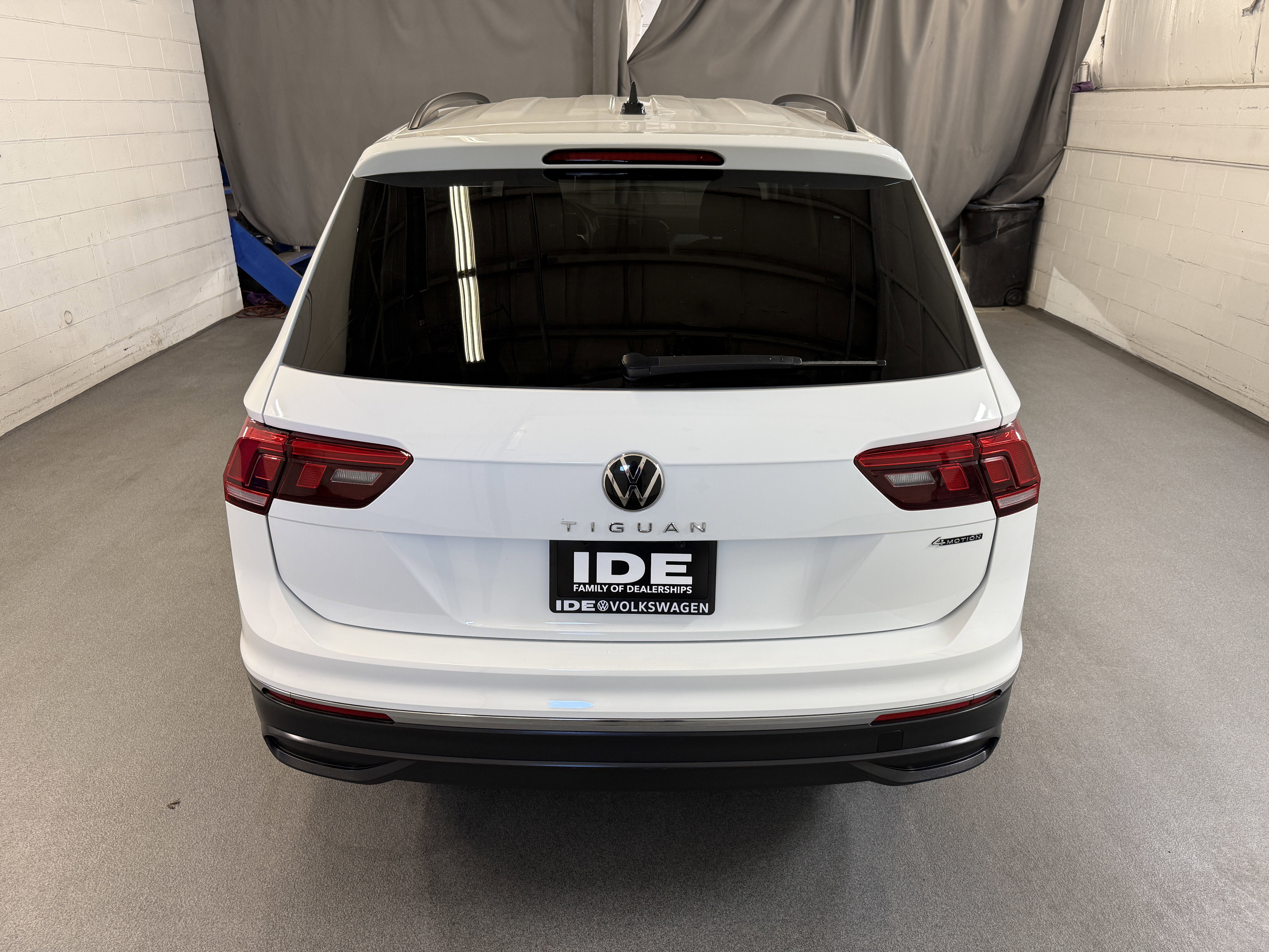 Certified Used 2024 Pure White Volkswagen S image 7