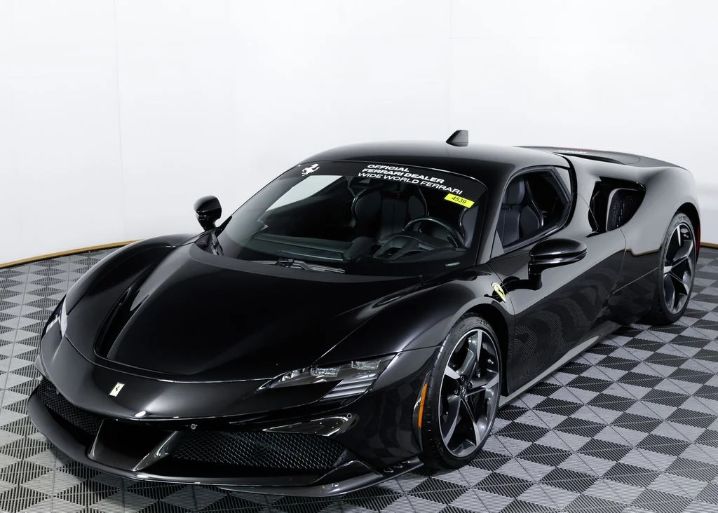 Certified Used 2022 Nero Ferrari Base image 11