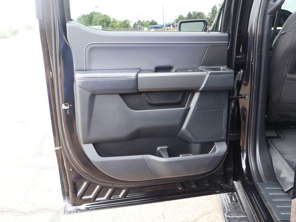Used 2024 Black Ford XLT image 24