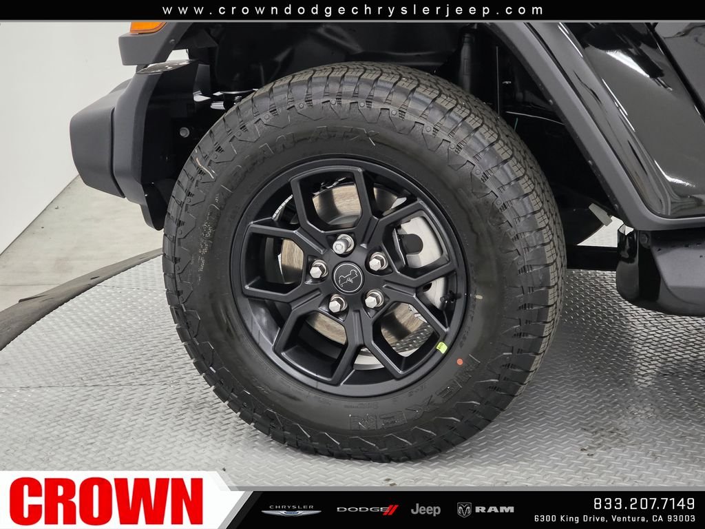 New 2026 Black Clearcoat Jeep California Edition image 9