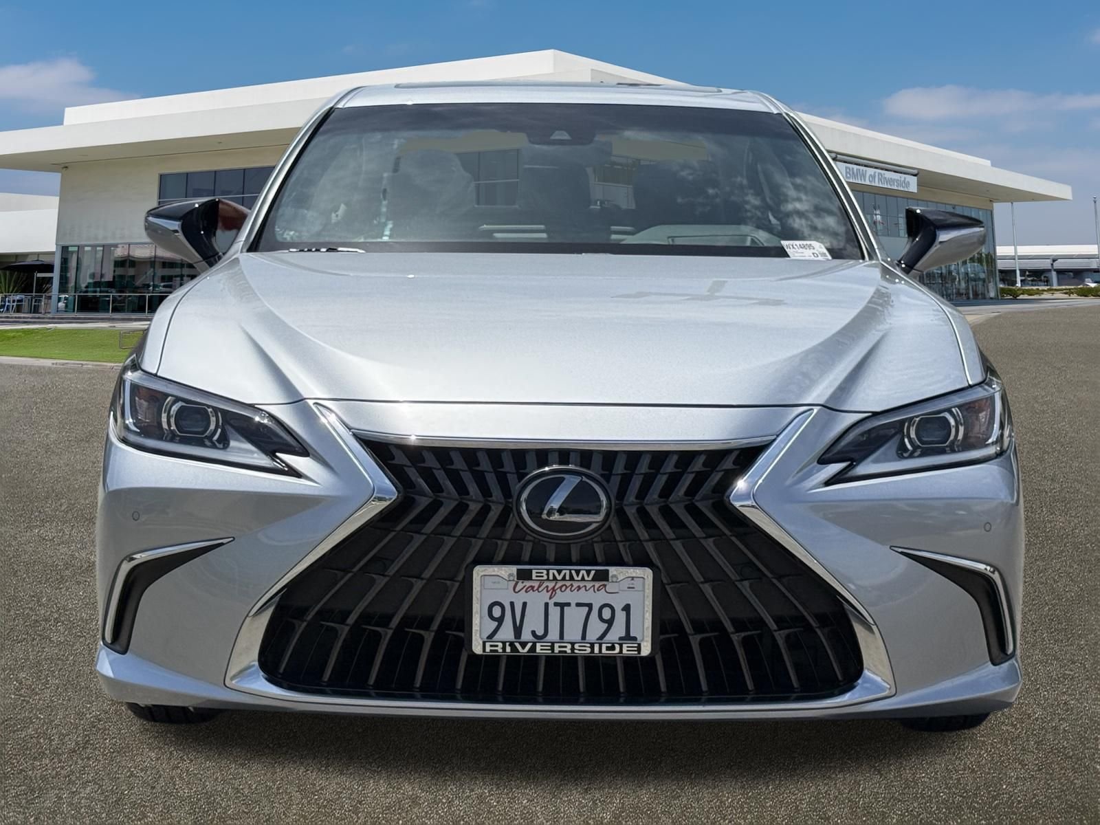 Used 2025 Silver Lexus 300h image 3