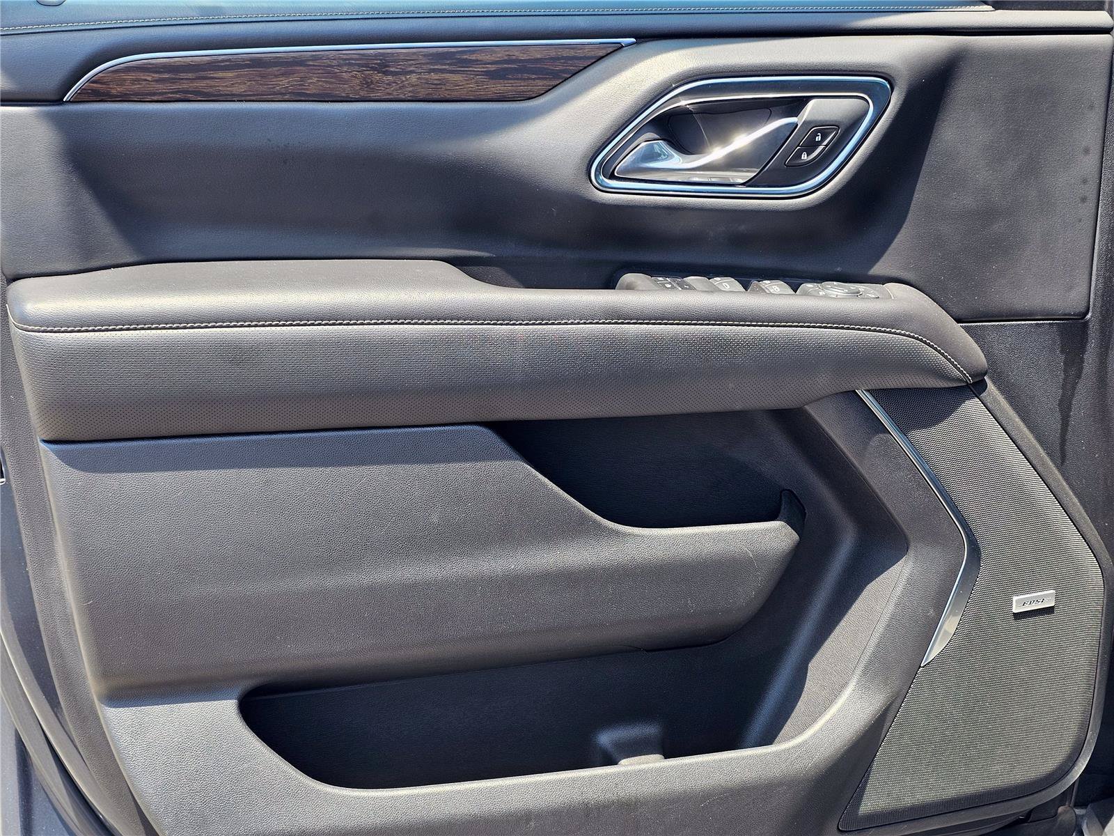 Used 2021 Shadow Gray Metallic Chevrolet Premier image 15