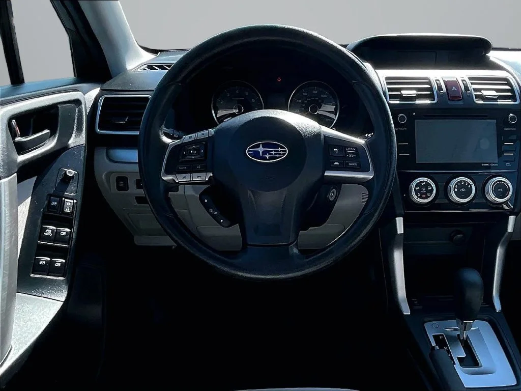 Used 2016 Blue Subaru 2.5i Premium image 5