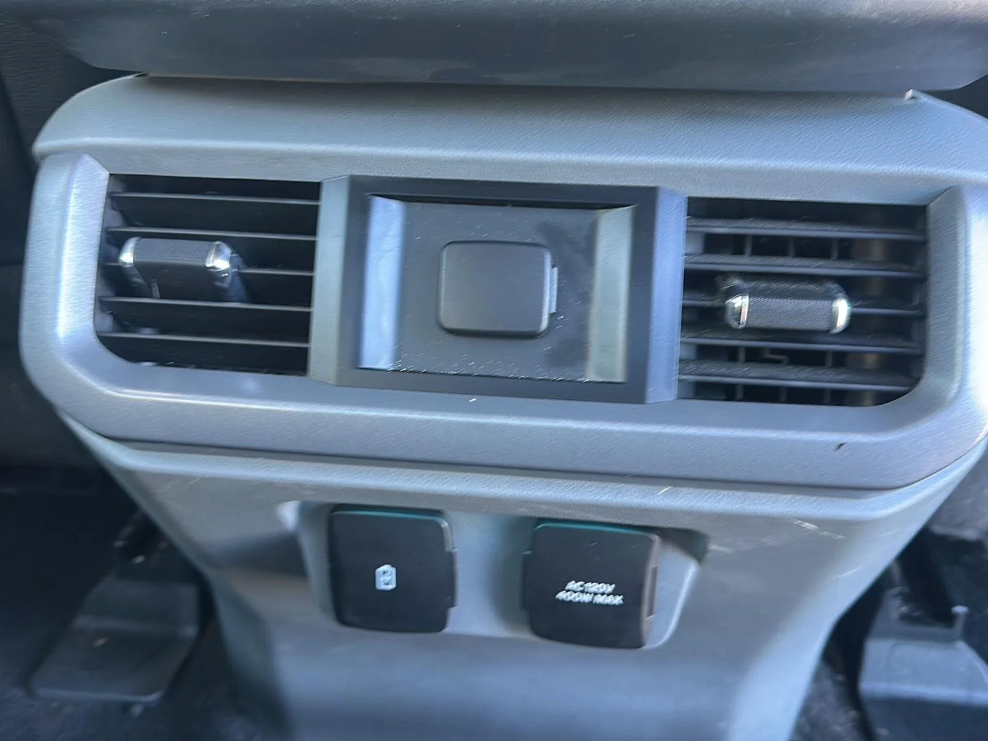 Used 2023 Agate Black Ford LARIAT image 15