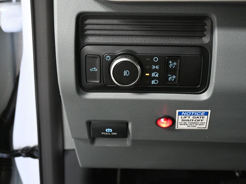 2025 Ford F-550 Super Duty Chassis Cab XL - Photo 14