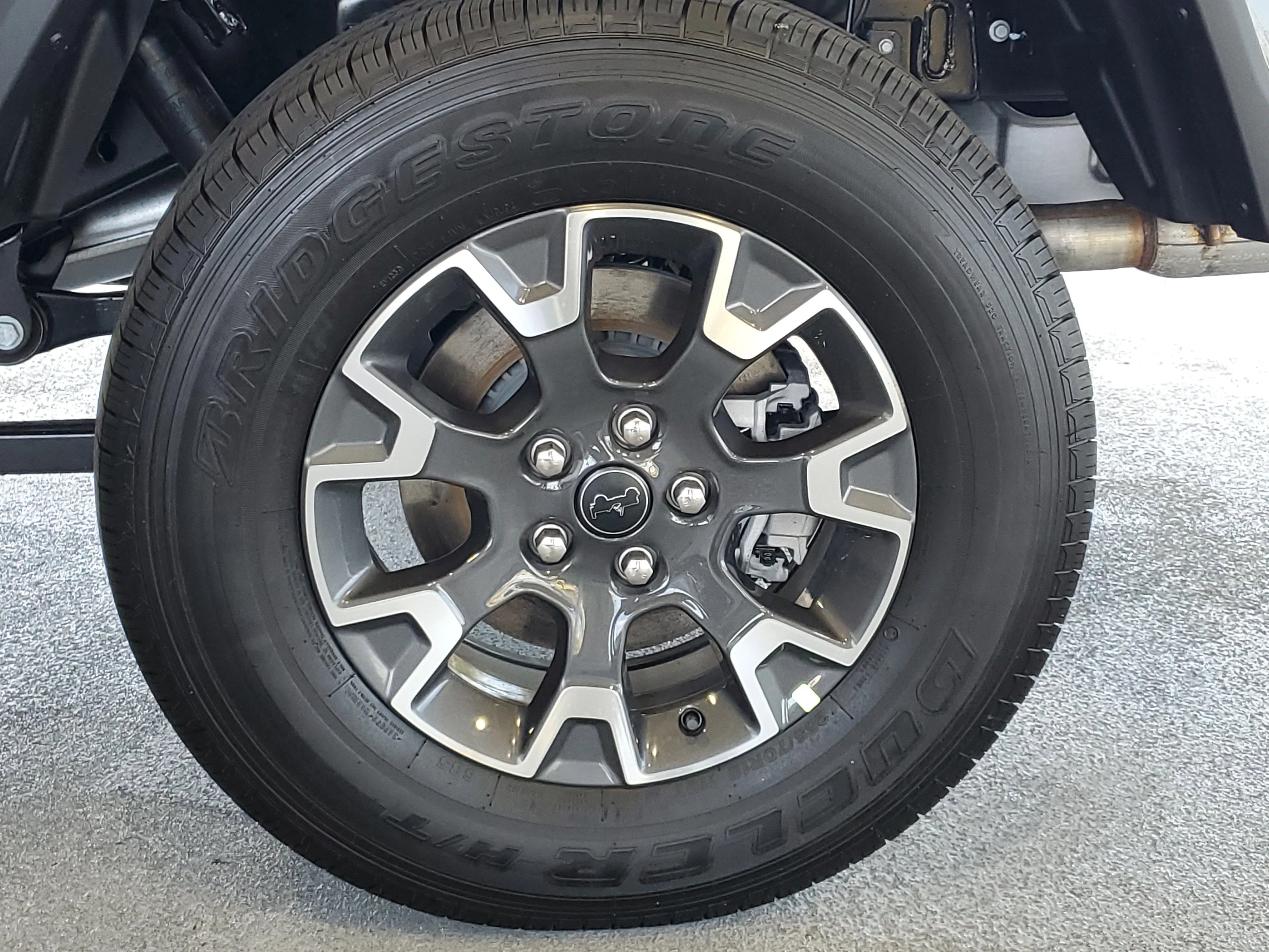 New 2026 Anvil Clear-Coat Exterior Paint Jeep Sahara image 6