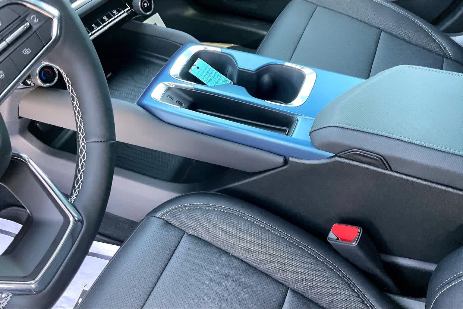 2026 Chevrolet Equinox EV 2LT - Photo 7
