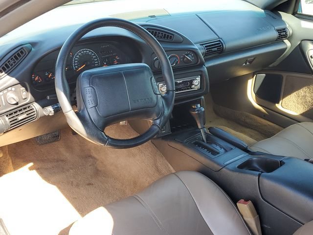 Used 1995 Green Chevrolet Z28 image 16