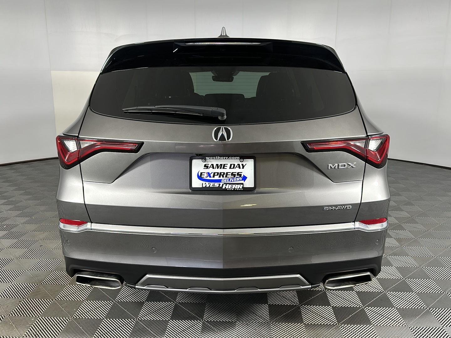 Used 2025 Liquid Carbon Metallic Acura SH-AWD w/Tech image 10