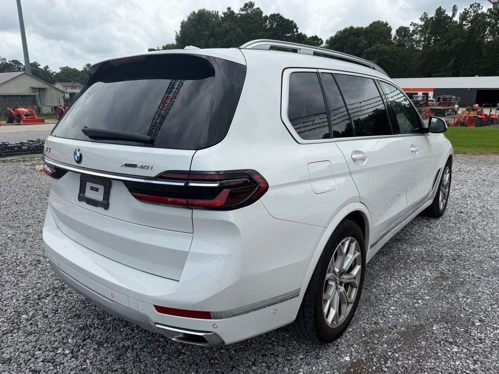 Used 2024 White BMW xDrive40i image 4