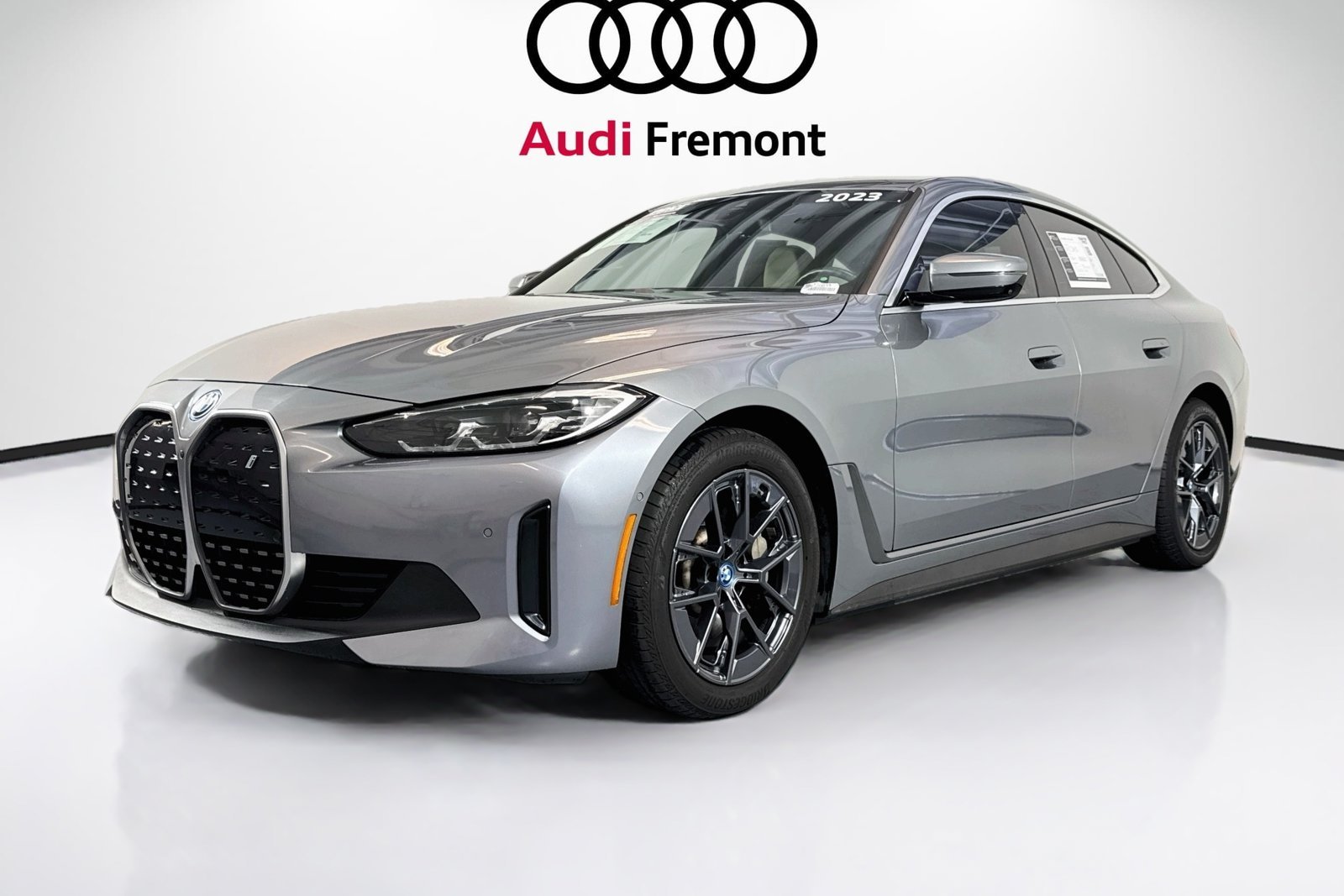 Used 2023 Skyscraper Grey Metallic BMW eDrive40 image 3