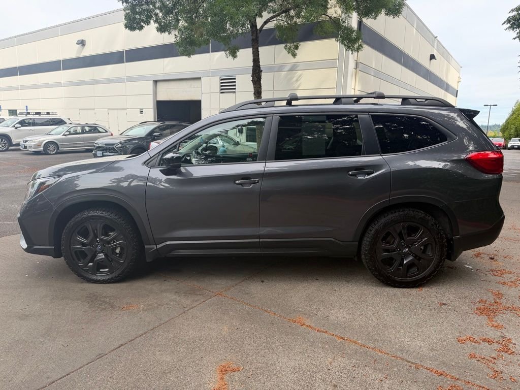 Used 2024 Magnetite Gray Metallic Subaru Onyx Edition image 5