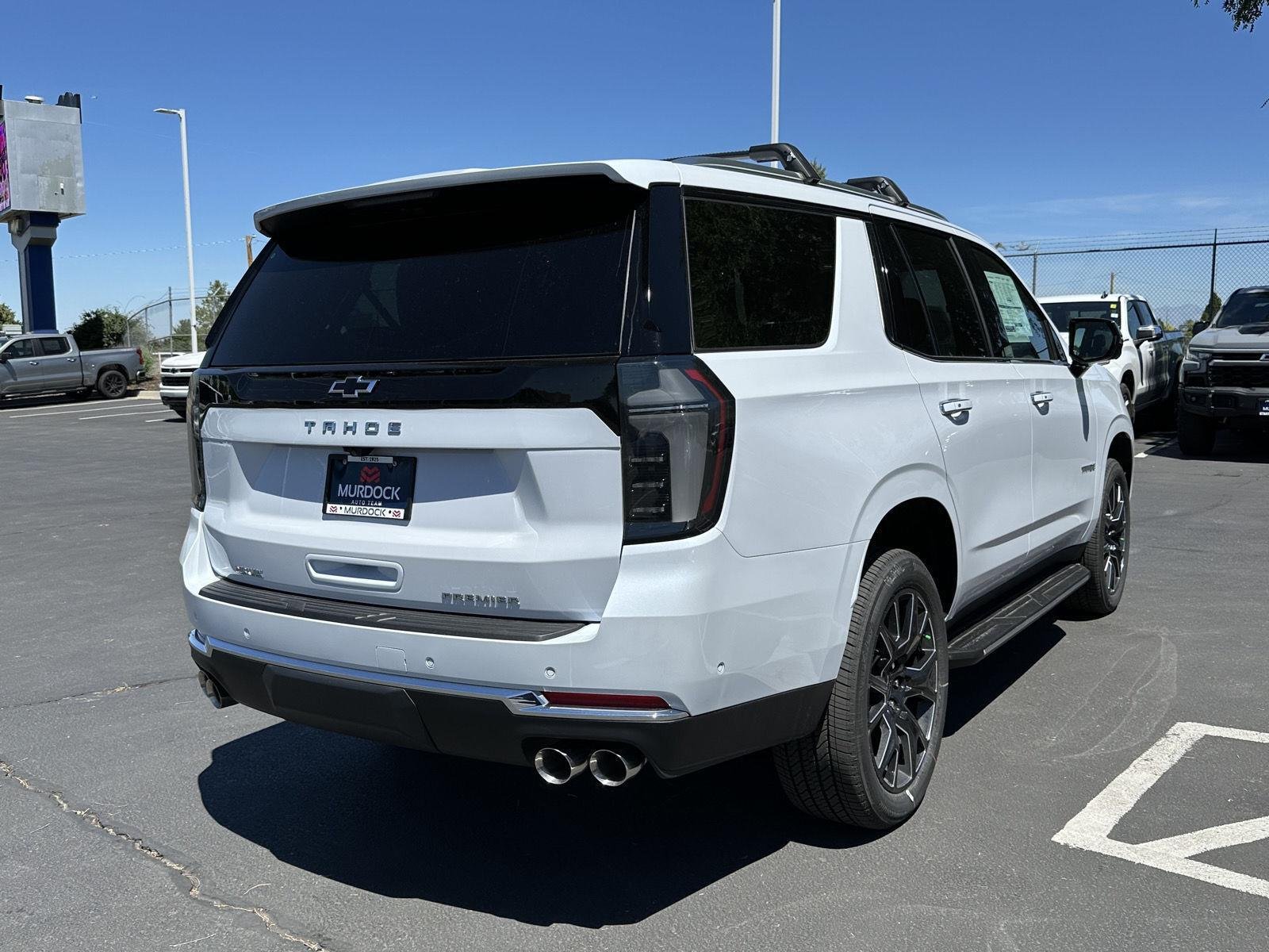 New 2026 Polar White Tricoat Chevrolet Premier image 8