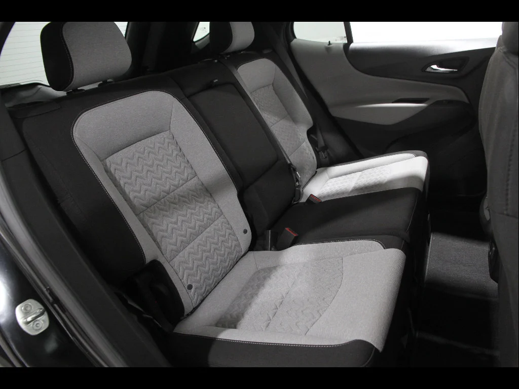 2022 Chevrolet Equinox LS - Photo 17