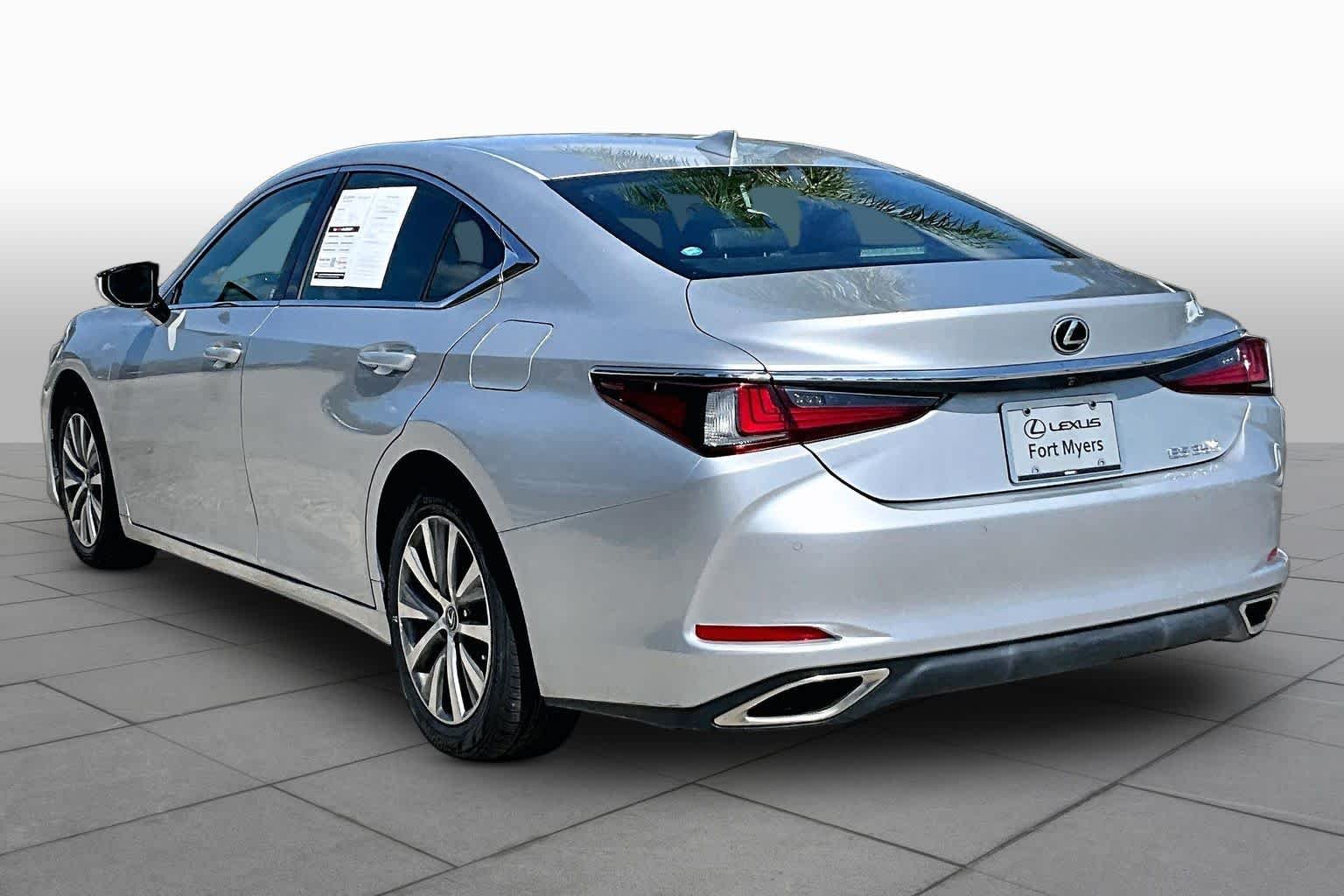Used 2019 Silver Lining Metallic Lexus  image 12