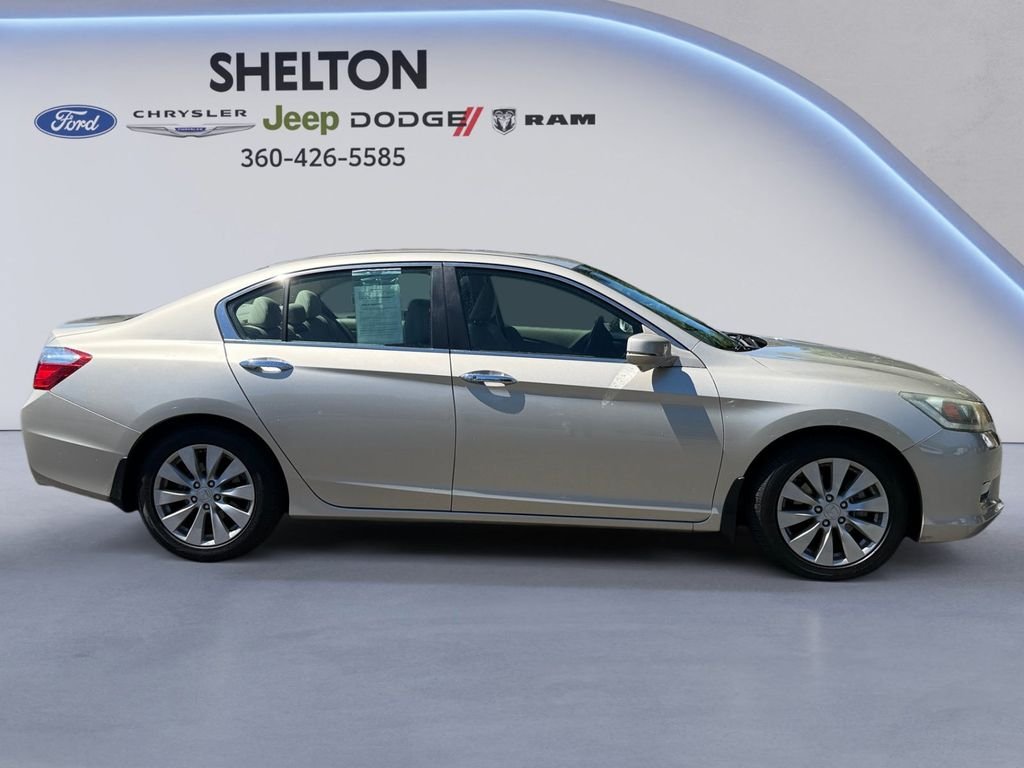 Used 2015 Gold Honda EX-L image 6