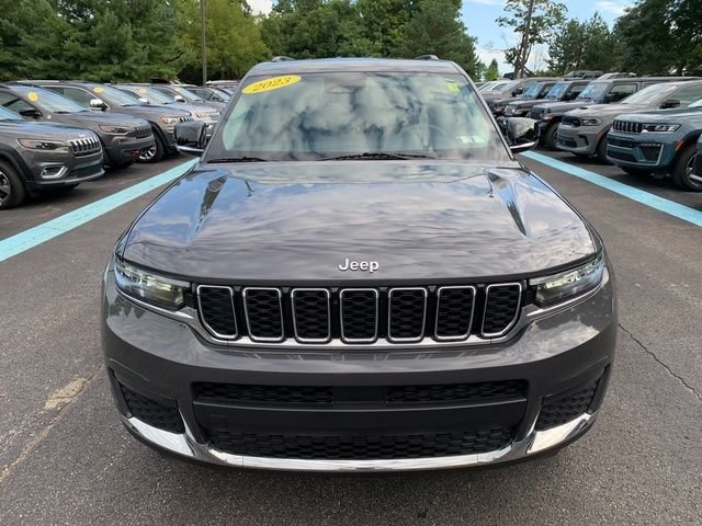 Used 2023 Gray Jeep Limited image 10