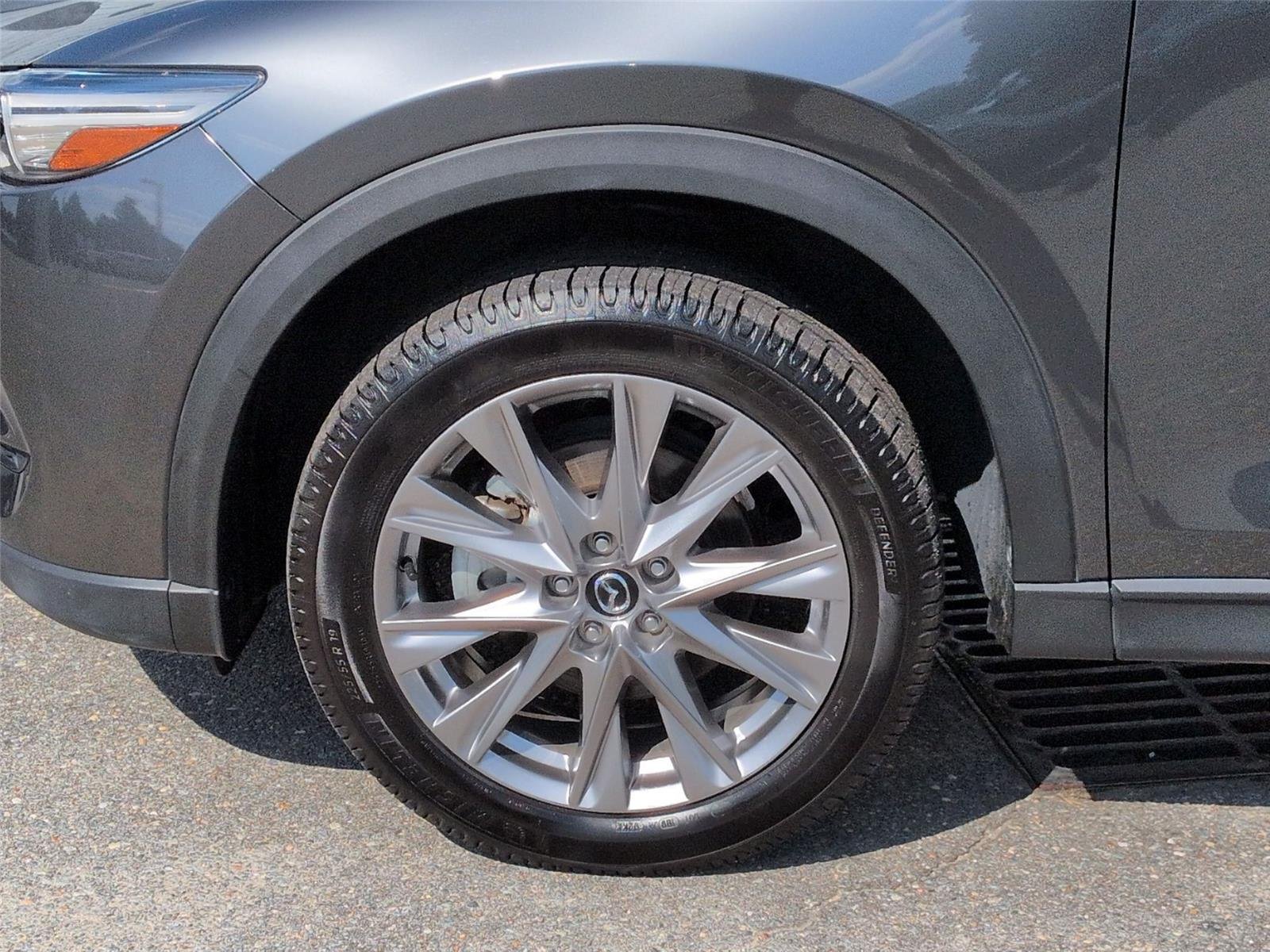 Used 2021 Machine Gray Metallic Mazda Grand Touring Reserve image 10