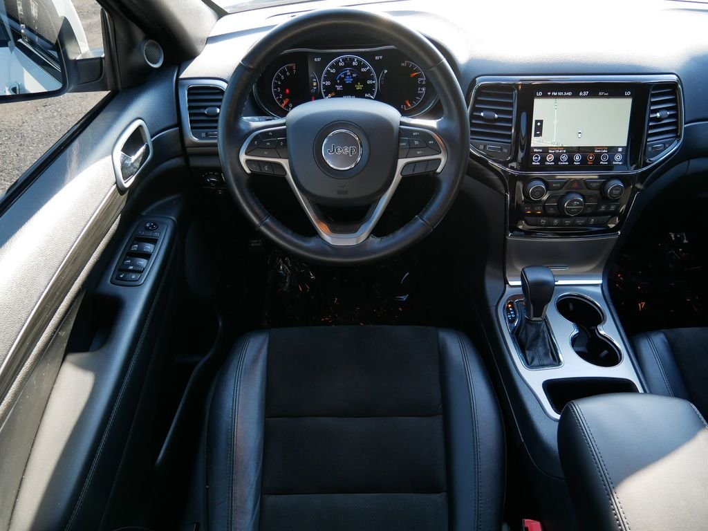 Certified Used 2021 White Jeep Laredo X image 12