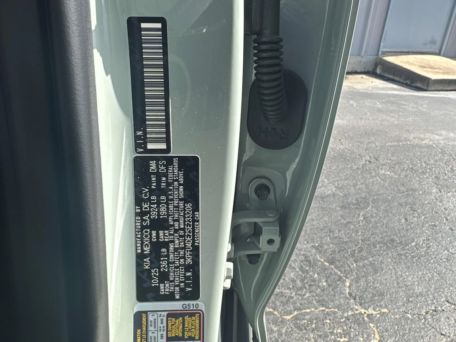 Used 2025 Morning Haze Kia EX image 17