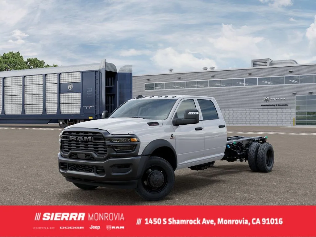 2026 RAM 5500 Big Horn 4X4 Crew Cab DRW 197" WB's photo