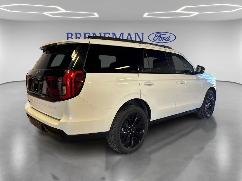 Used 2025 White Metallic Ford Platinum image 6