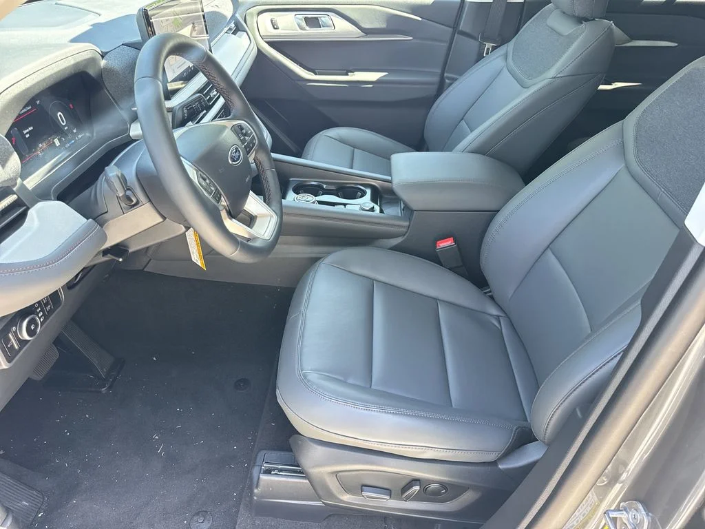 New 2026 Gray Ford Active image 9
