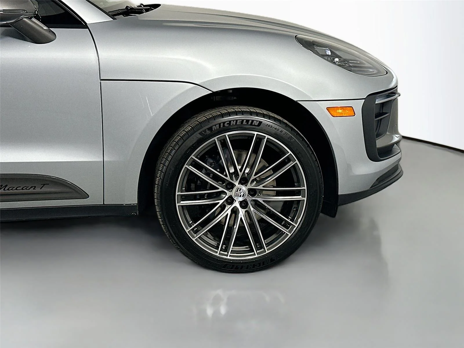 New 2026 Dolomite Silver Metallic Porsche T image 14