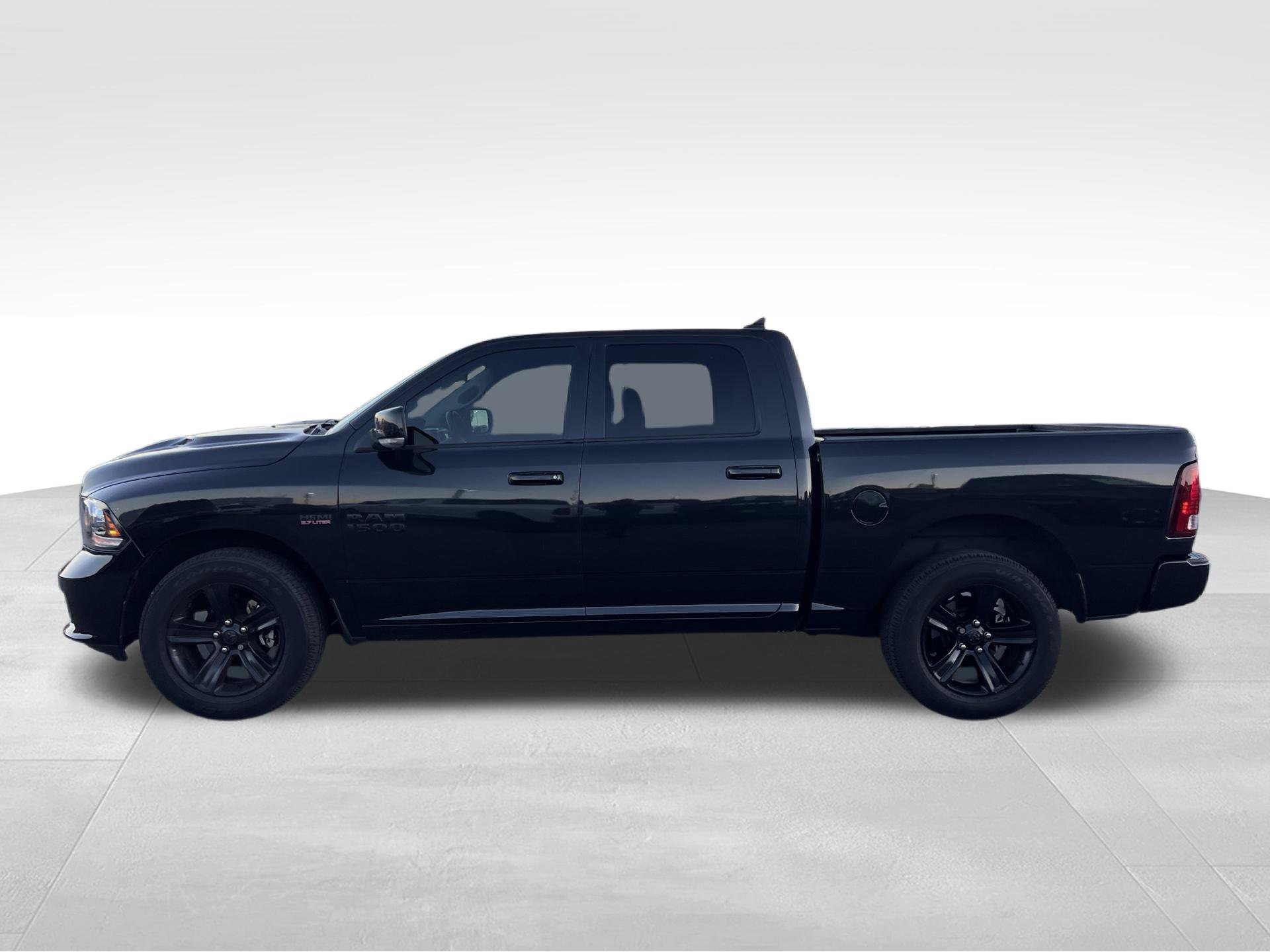 Used 2017 Black Ram Night image 9
