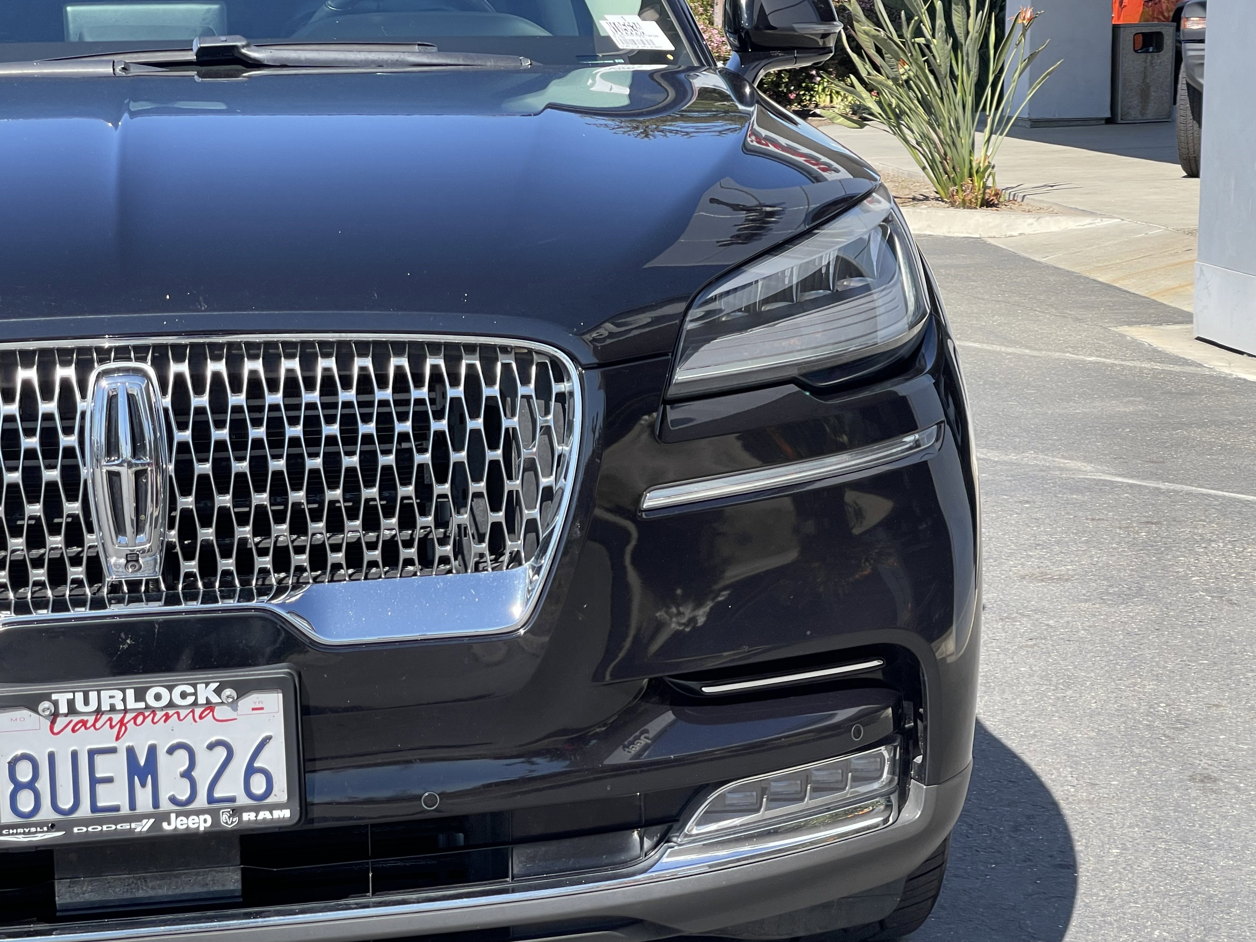 View vehicle photo 3