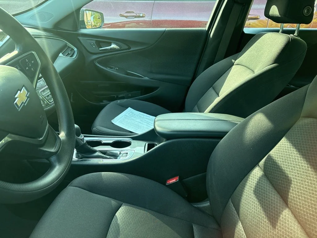 Used 2023 Gray Chevrolet LT image 8