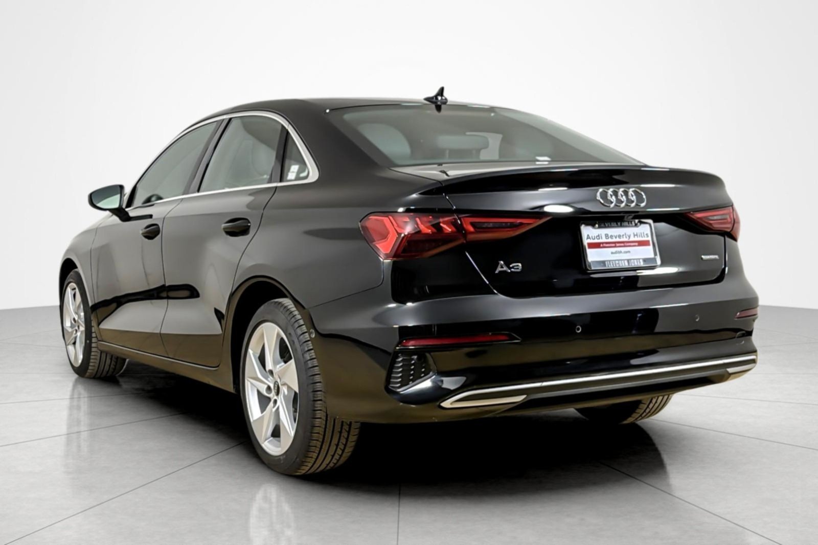 Used 2023 Brilliant Black Audi Premium 40 TFSI quattro image 3