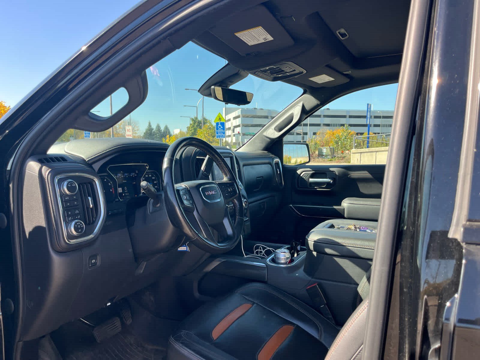 Used 2021 Onyx Black GMC AT4 image 10